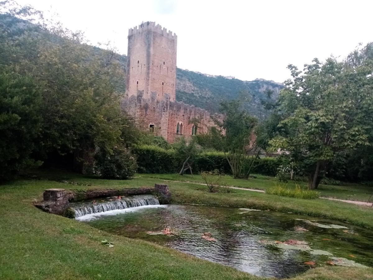La Bella Ninfa Bed & Breakfast Sermoneta Exterior photo