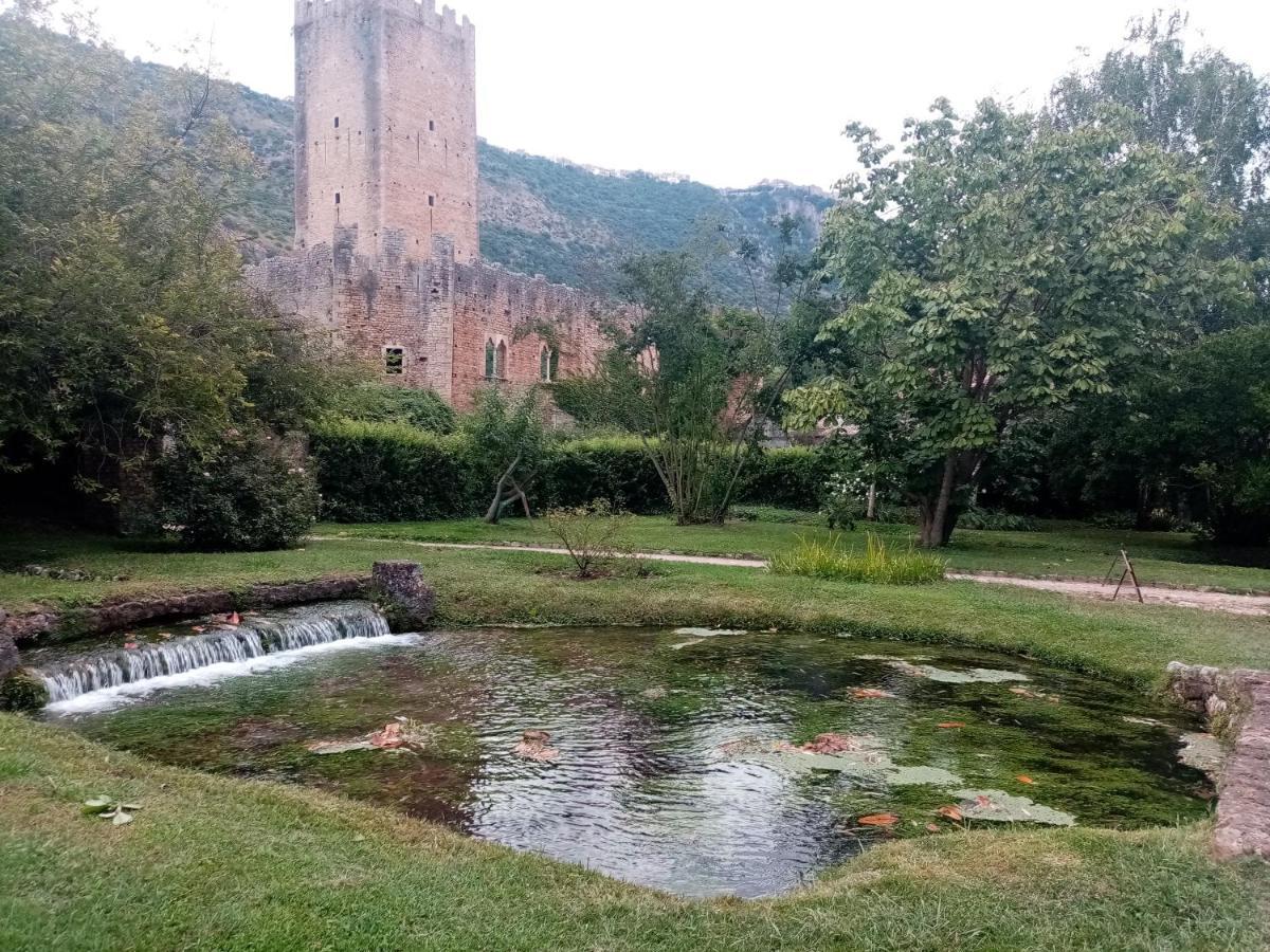La Bella Ninfa Bed & Breakfast Sermoneta Exterior photo